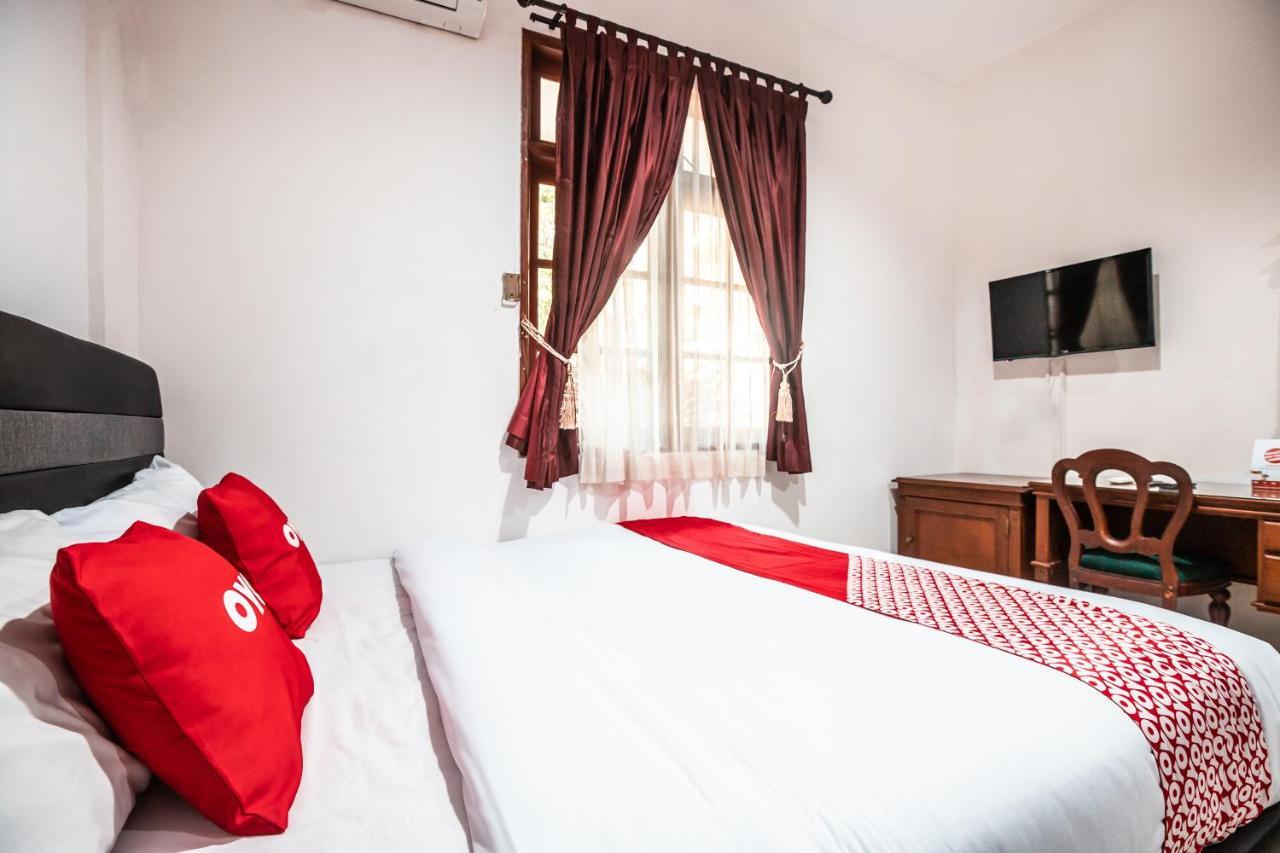 Oyo 1990 Kost Kuningan Executive Boading House Setiabudi Jakarta Exteriör bild