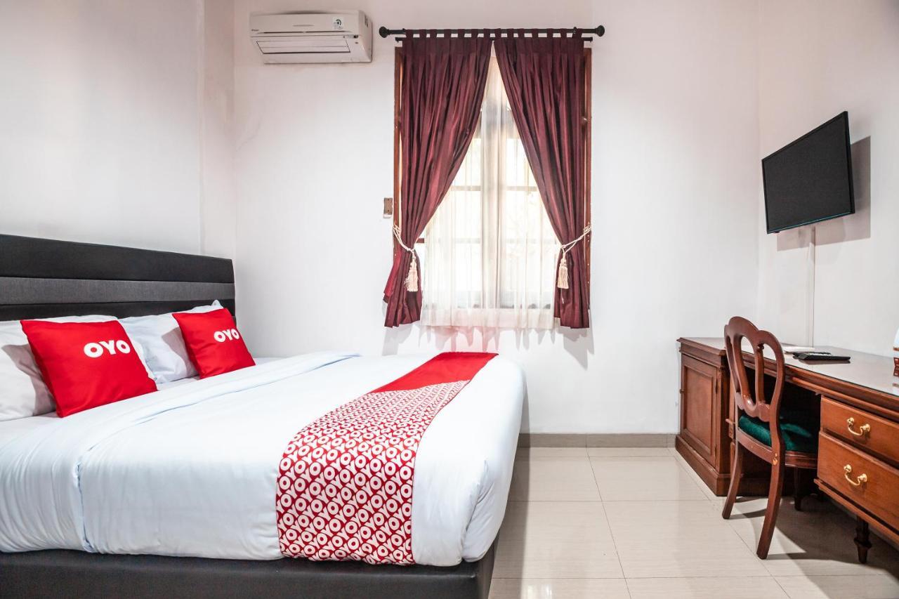 Oyo 1990 Kost Kuningan Executive Boading House Setiabudi Jakarta Exteriör bild