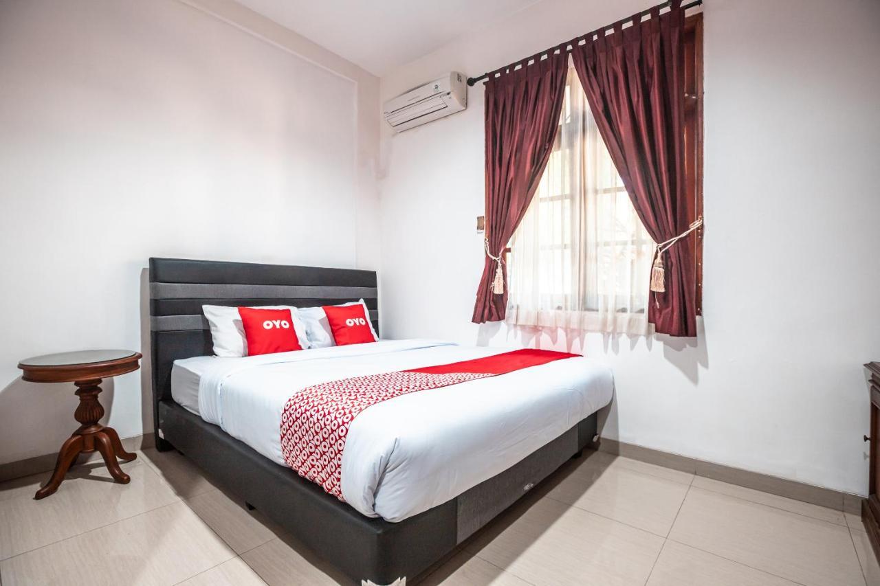 Oyo 1990 Kost Kuningan Executive Boading House Setiabudi Jakarta Exteriör bild
