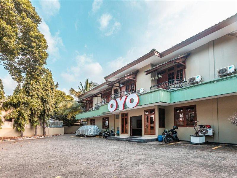 Oyo 1990 Kost Kuningan Executive Boading House Setiabudi Jakarta Exteriör bild
