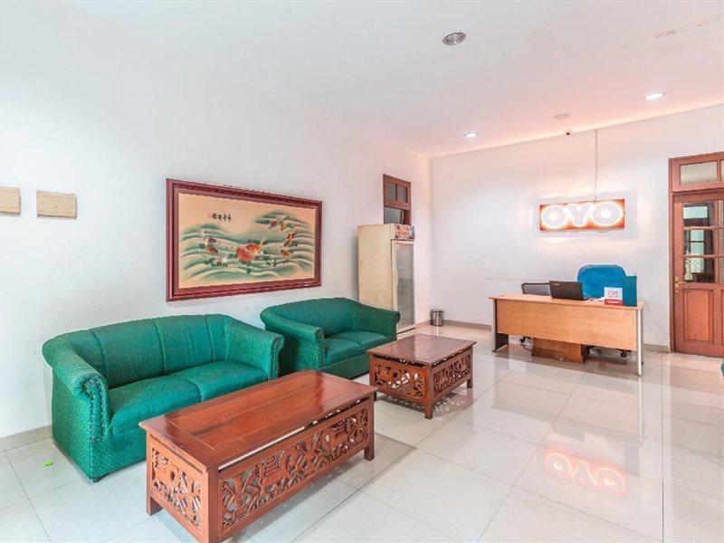 Oyo 1990 Kost Kuningan Executive Boading House Setiabudi Jakarta Exteriör bild