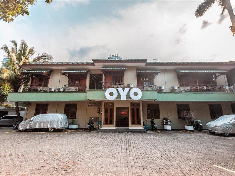Oyo 1990 Kost Kuningan Executive Boading House Setiabudi Jakarta Exteriör bild