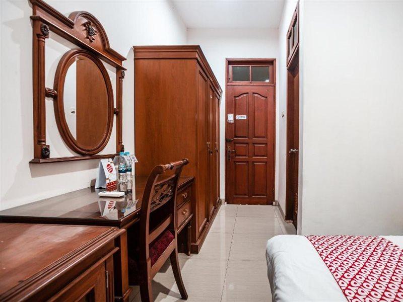Oyo 1990 Kost Kuningan Executive Boading House Setiabudi Jakarta Exteriör bild
