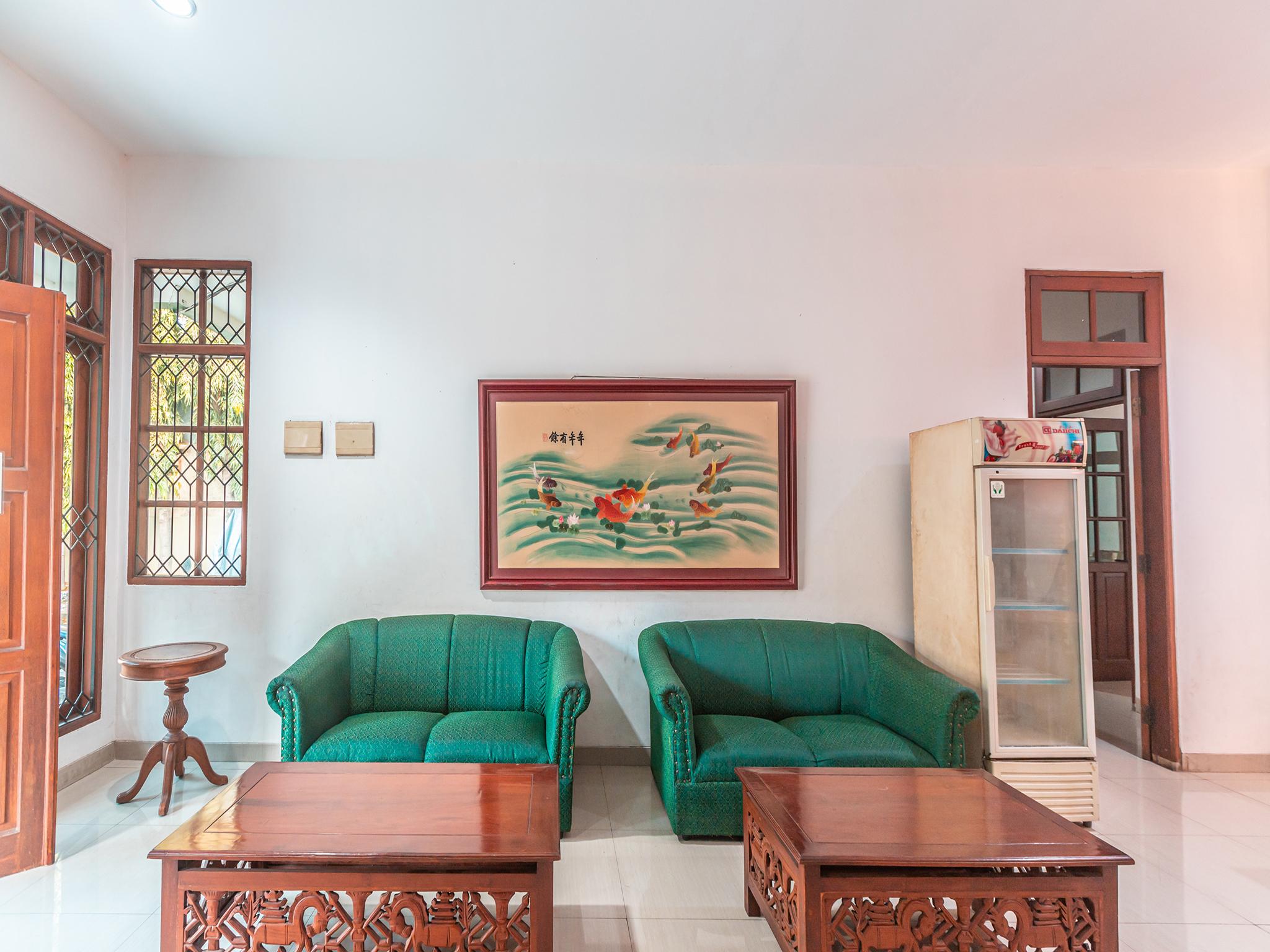 Oyo 1990 Kost Kuningan Executive Boading House Setiabudi Jakarta Exteriör bild